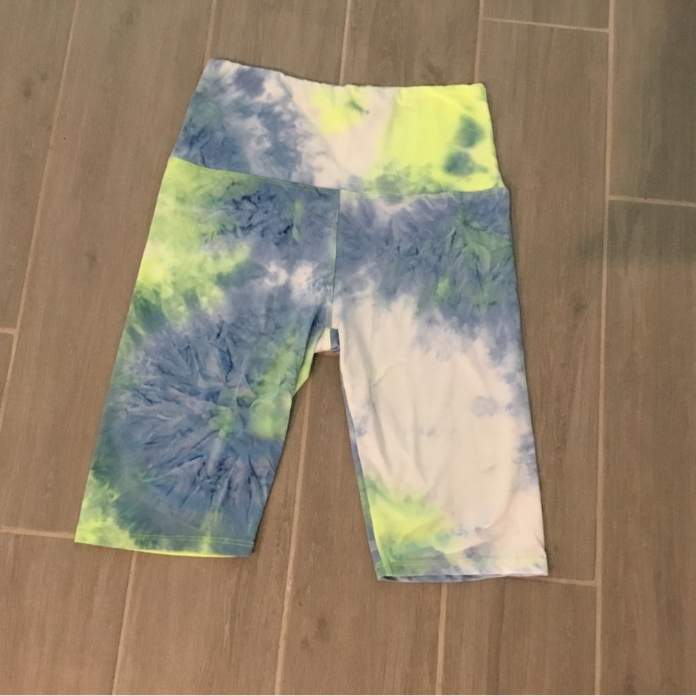 Leggings Depot Women's High Waist Tie-Dye Shorts in Blue & Lime
